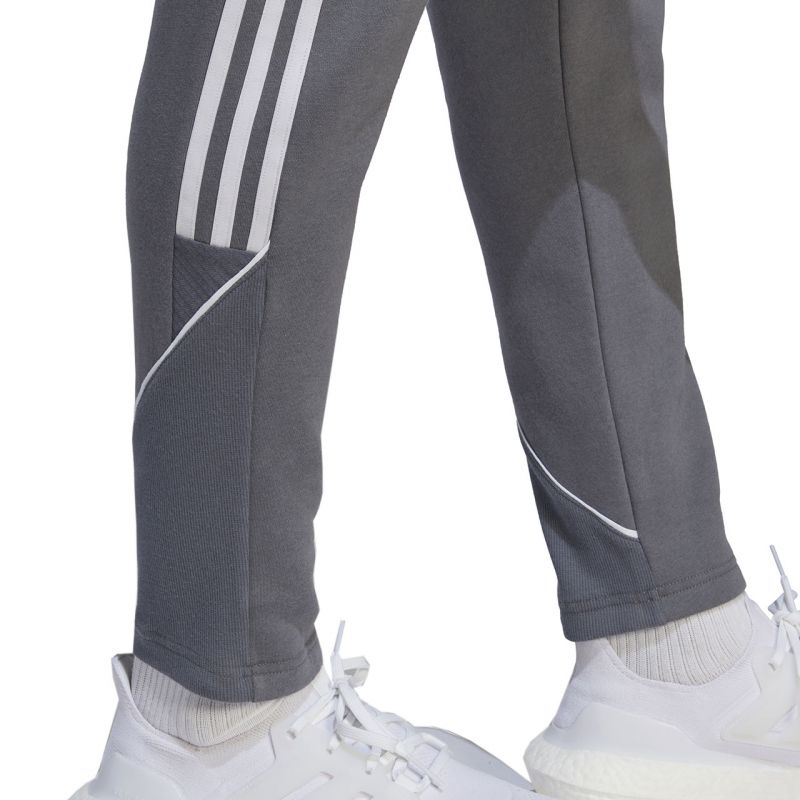 Spodnie adidas Tiro 23 League Sweat Tracksuit M HZ3019 - obrazek 5