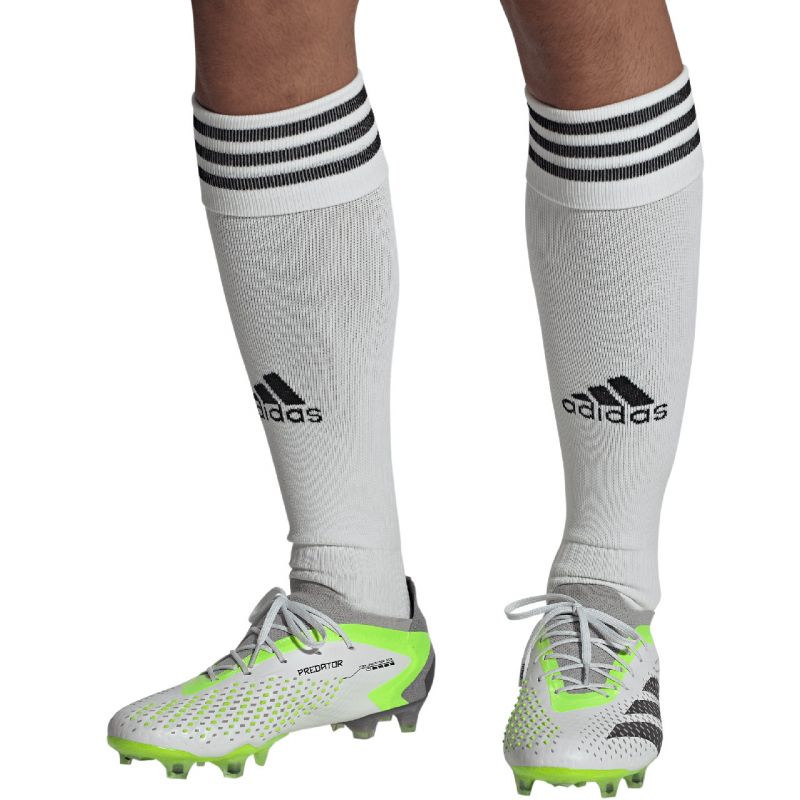 Buty piłkarskie adidas Predator Accuracy.1 L FG M GZ0032 - obrazek 3