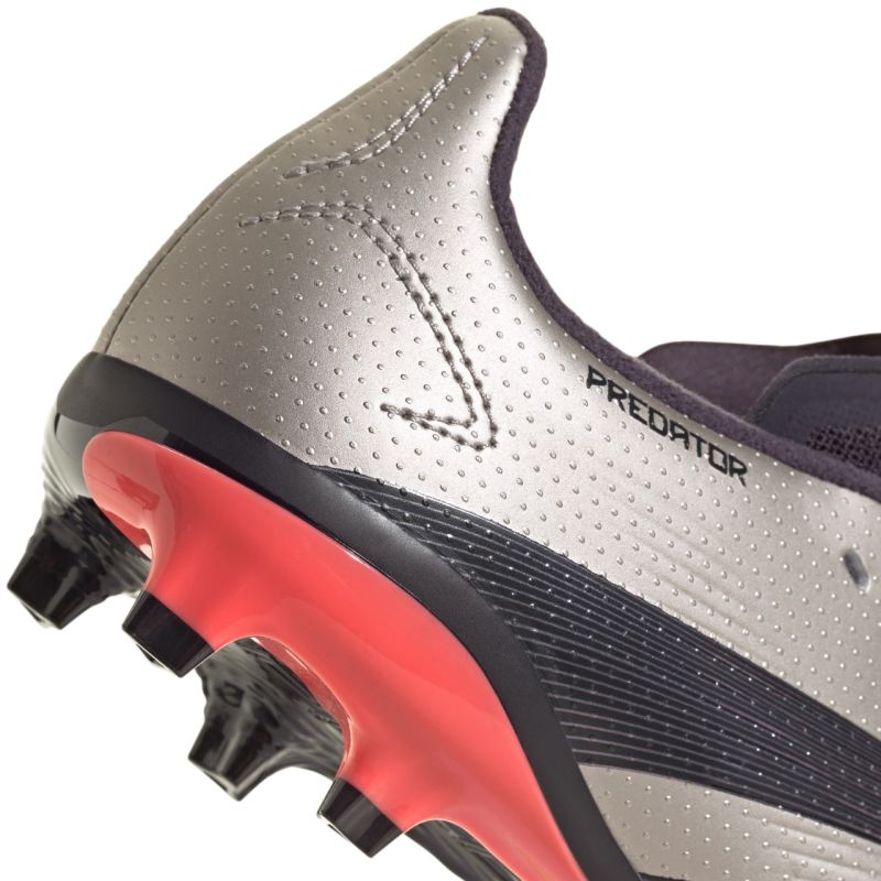 Buty piłkarskie adidas Predator League LL FG Jr IF6357 - obrazek 16