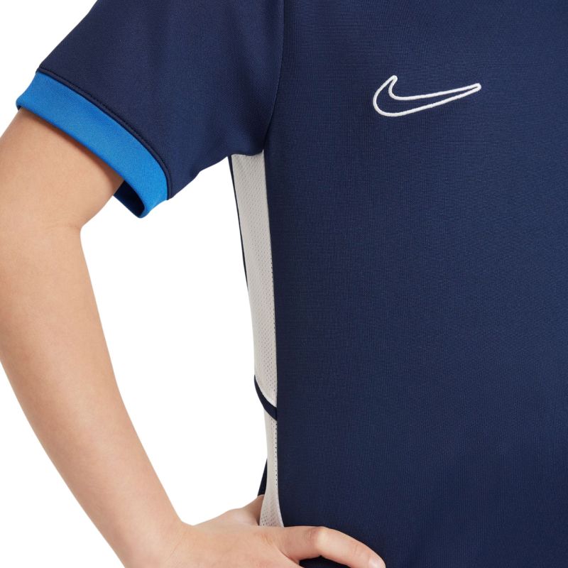 Koszulka Nike Dri-Fit Academy 25 SS Jr FZ9758 410 - obrazek 10