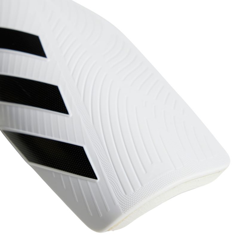 Ochraniacze piłkarskie adidas Tiro Club Jr JV6751 - obrazek 3