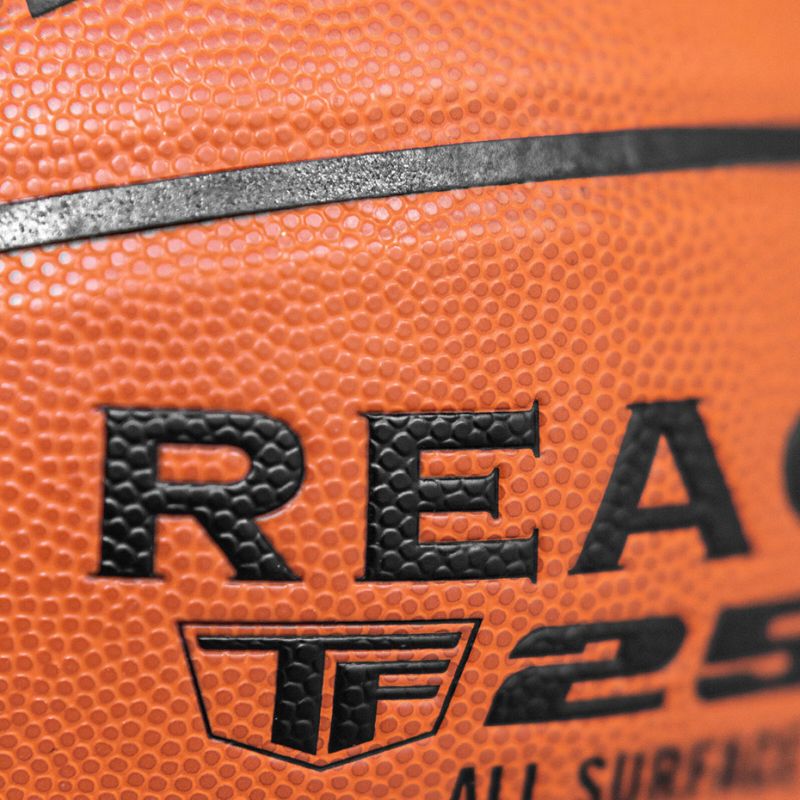 Piłka do koszykówki Spalding React TF-250 76801Z - obrazek 4